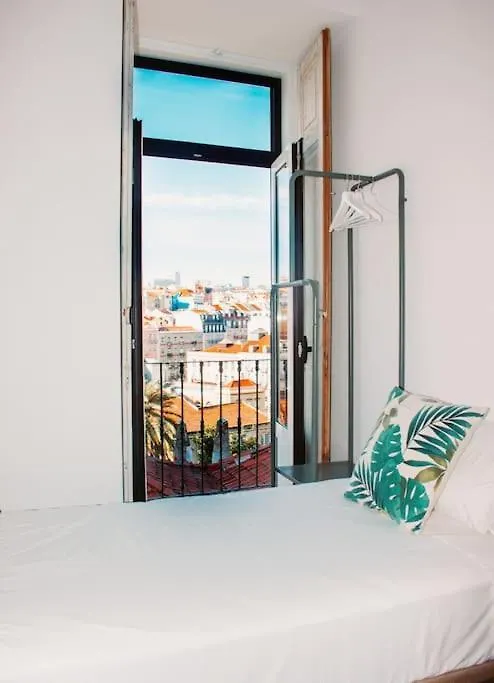 LisboaNew Flat & Terrace Garden Monte Da Graca公寓 0*, Lisboa 葡萄牙